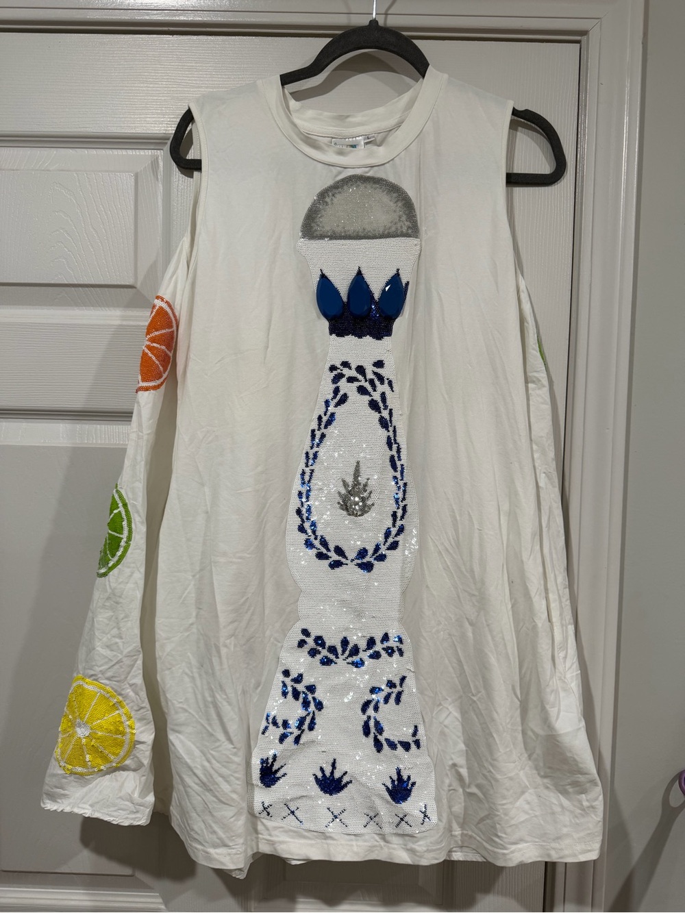 Women’s Queen of sparkles dress.